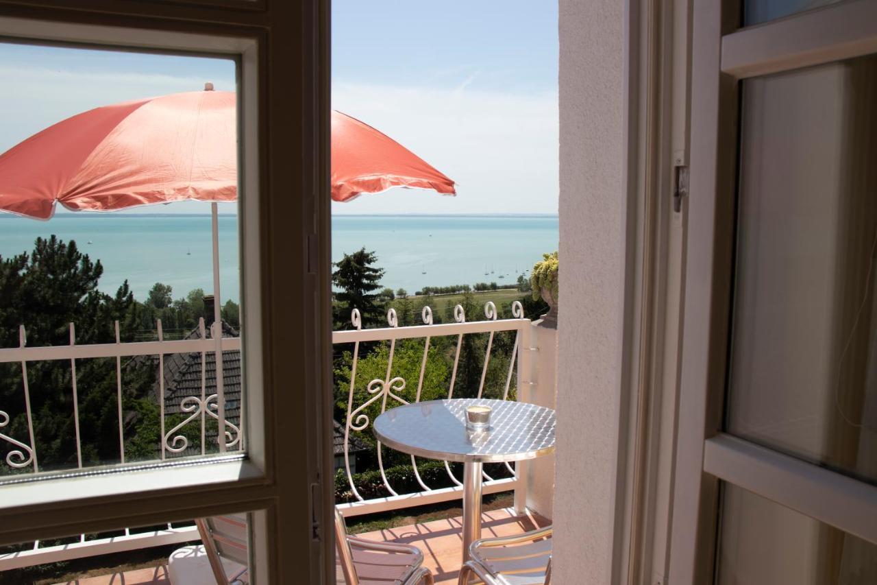 Gyoengyoem Apartman Balatonalmádi Esterno foto